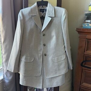 Evan Picone Light Grey Skirt Suite